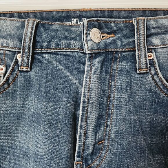 Wild Fable Medium Wash Distressed High Rise Mom Jean Size 00 - Picture 3 of 9